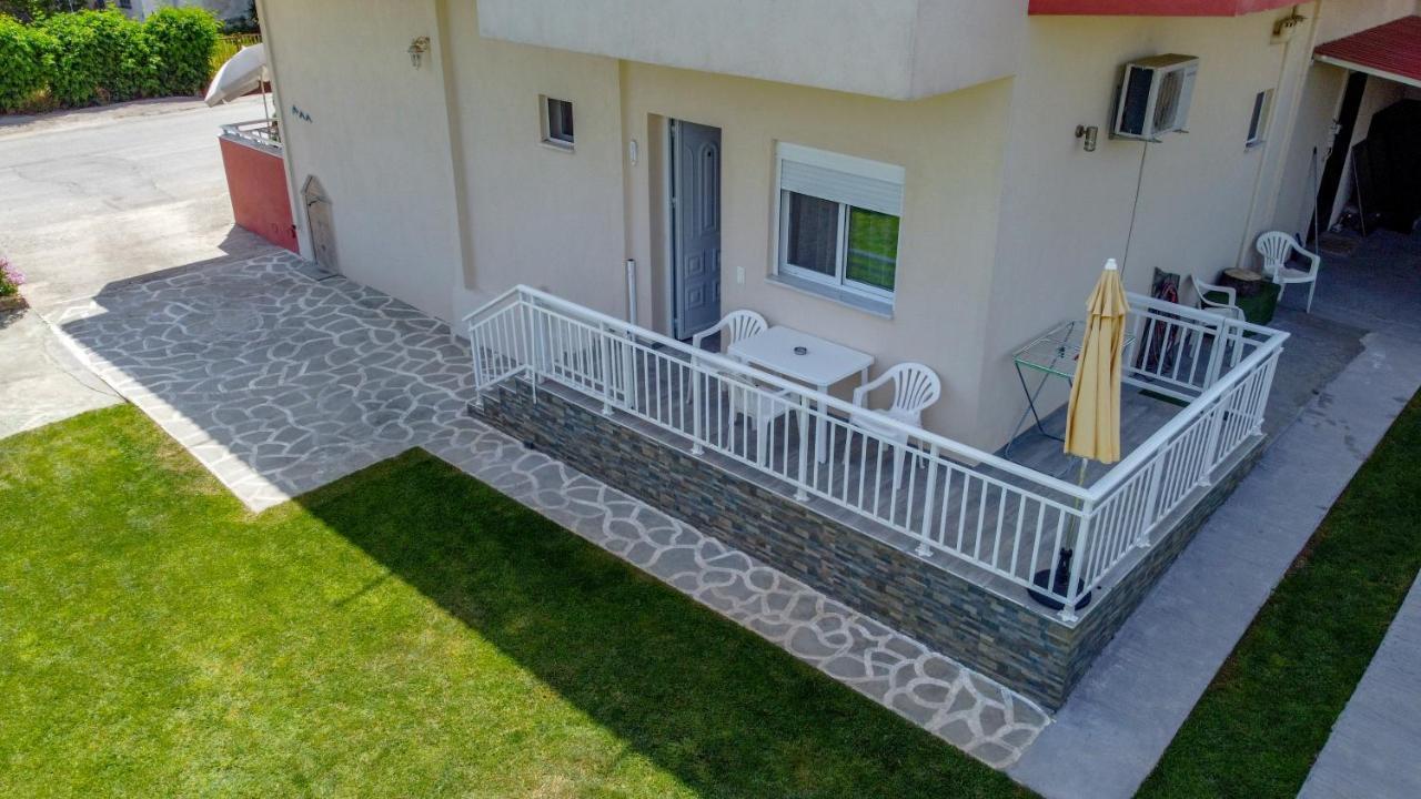 Babis House Lägenhet Vrasná Exteriör bild