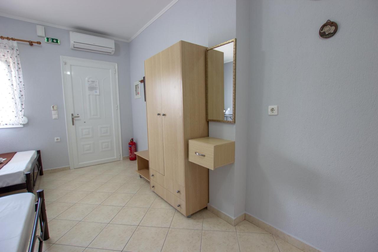 Babis House Lägenhet Vrasná Exteriör bild